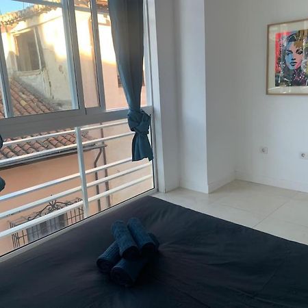그라나다 Spacious Loft / Literally At The Foot Of Alhambra 아파트 외부 사진