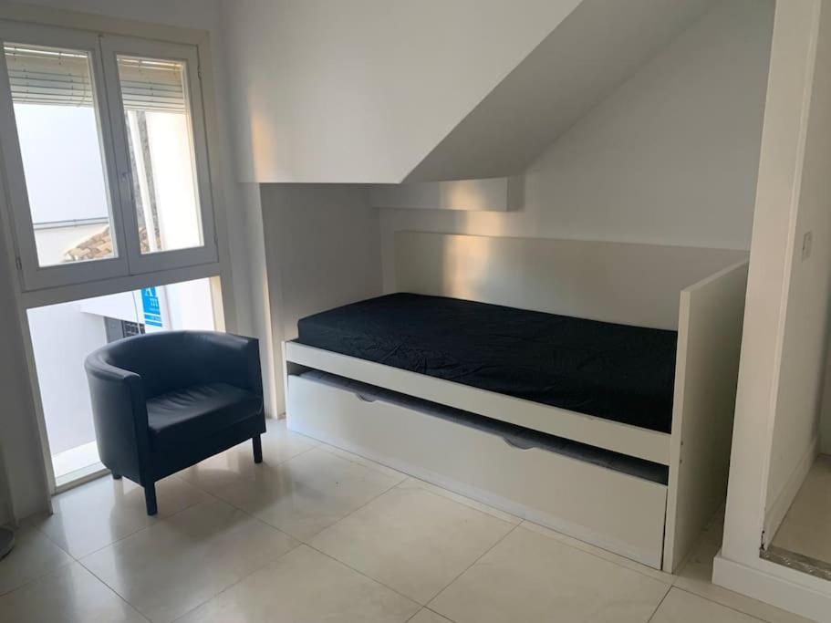 그라나다 Spacious Loft / Literally At The Foot Of Alhambra 아파트 외부 사진